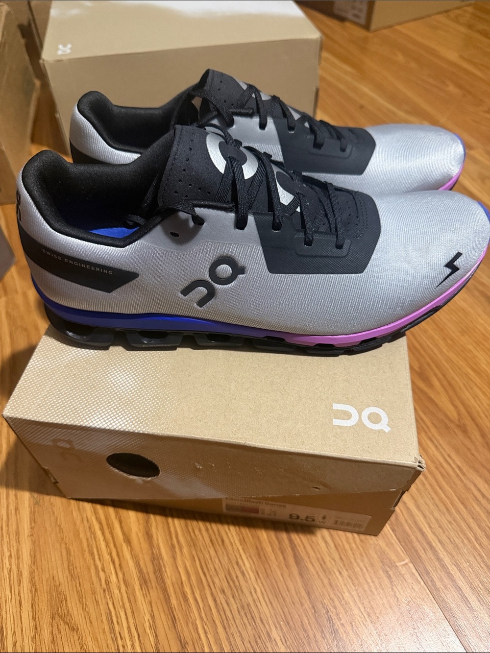 On Cloud Cloudflash Sensa Women’s Athletic Running Shoe